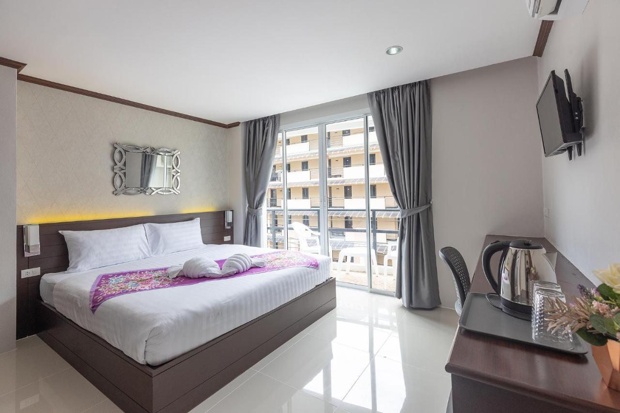 Отель The Chic Patong Экстерьер фото