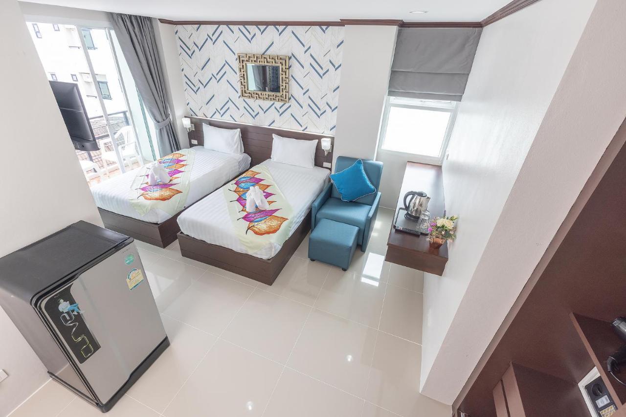 Отель The Chic Patong Экстерьер фото