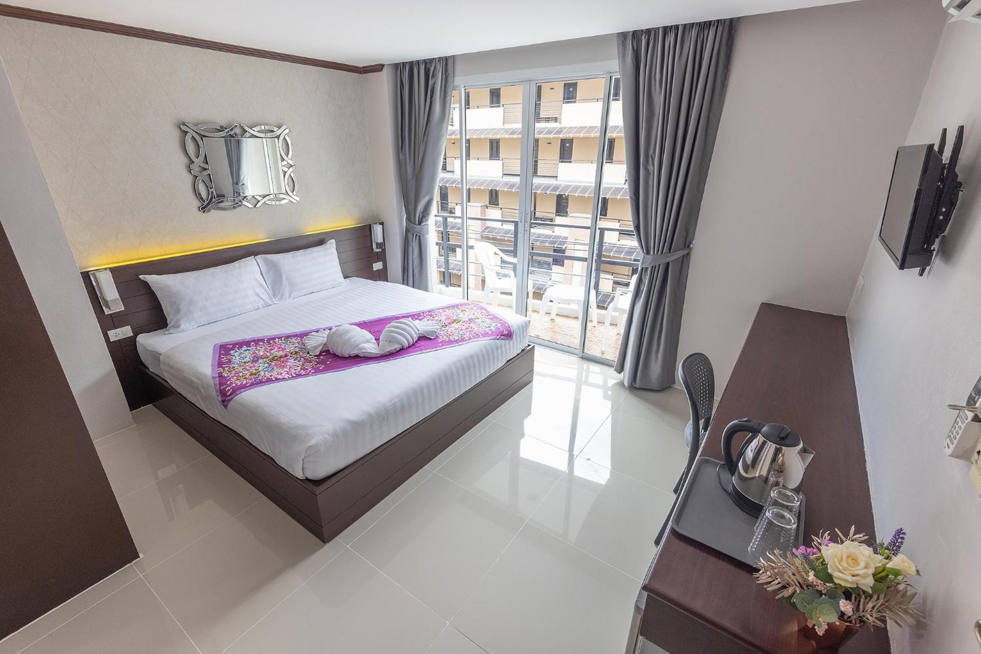 Отель The Chic Patong Номер фото