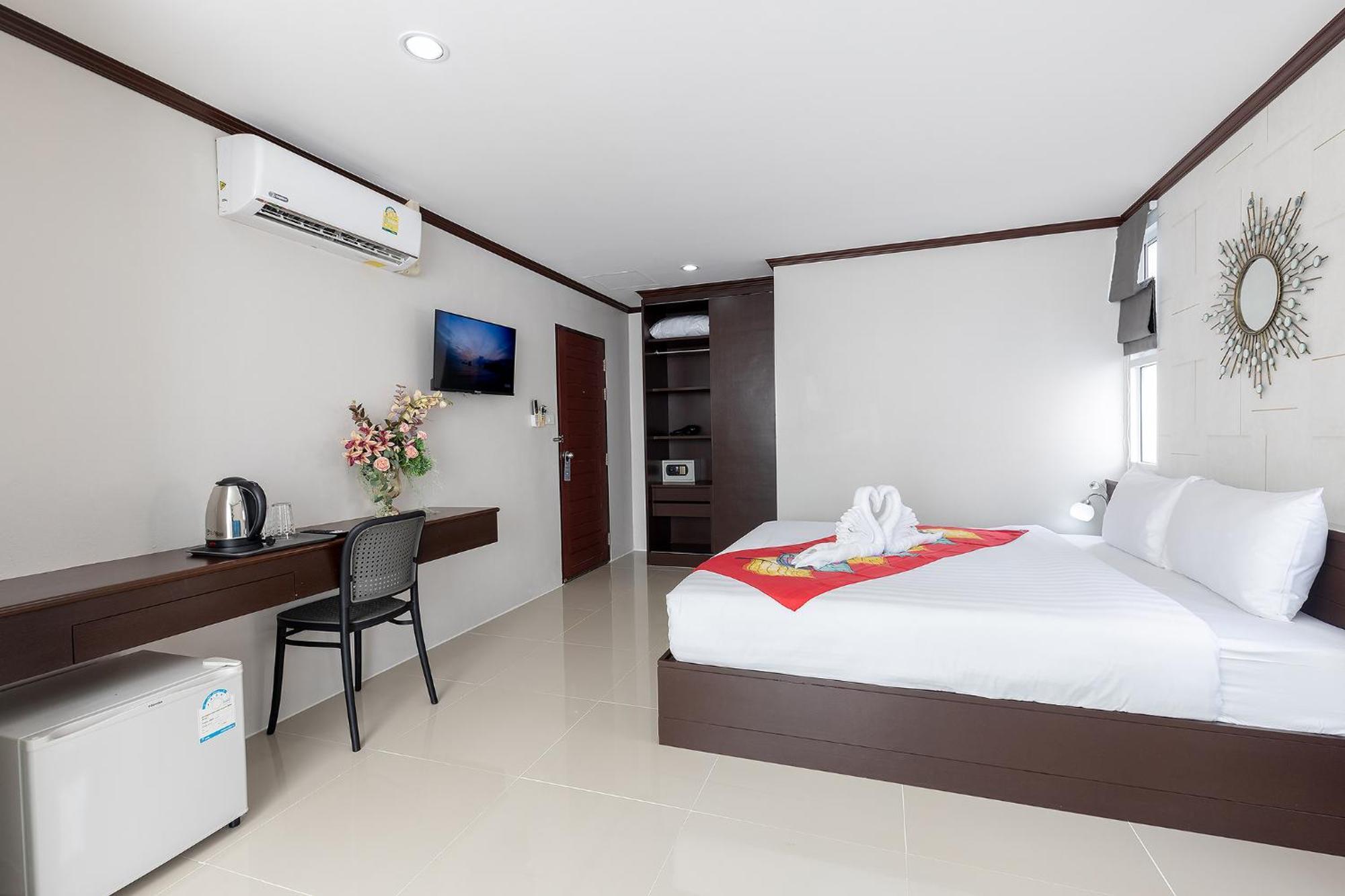 Отель The Chic Patong Номер фото
