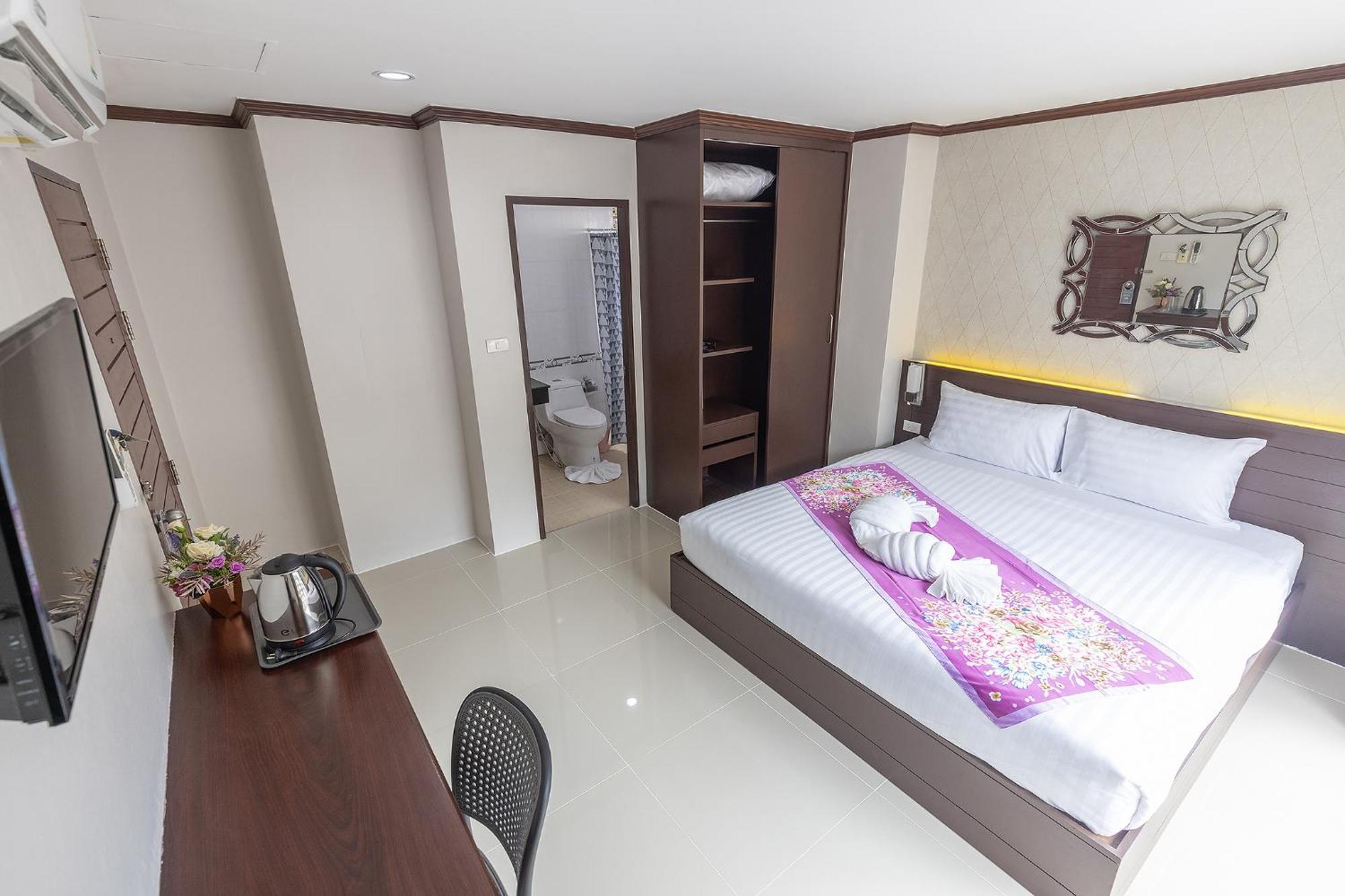 Отель The Chic Patong Номер фото