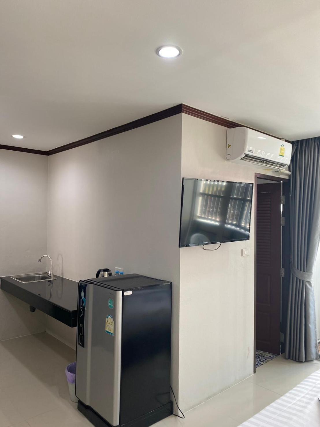 Отель The Chic Patong Номер фото
