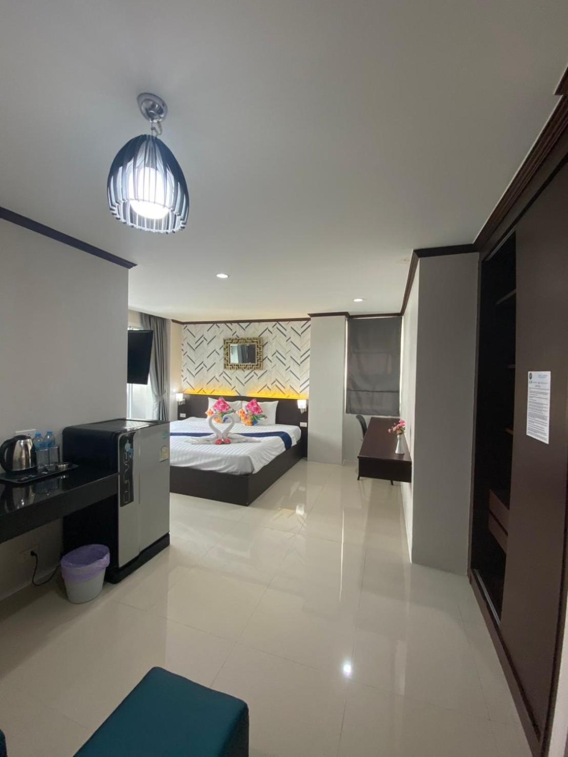 Отель The Chic Patong Номер фото